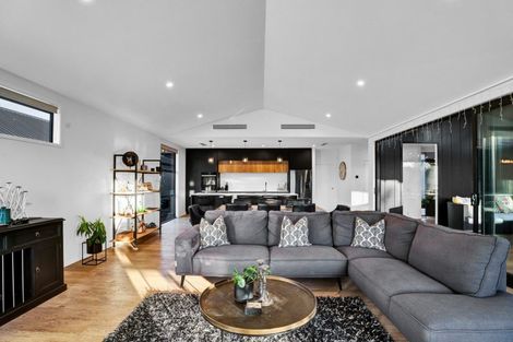 Photo of property in 4/20 Gordon Street, Glen Avon, New Plymouth, 4312