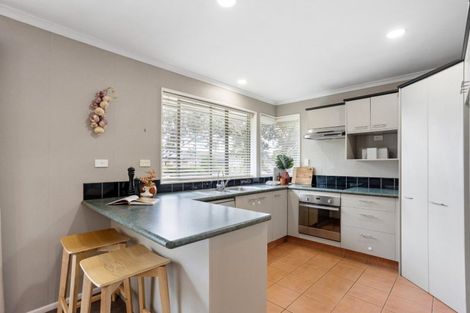 Photo of property in 2 Clydesdale Close, Papamoa Beach, Papamoa, 3118
