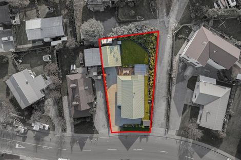 Photo of property in 5 Mount Iron Drive, Wanaka, 9305