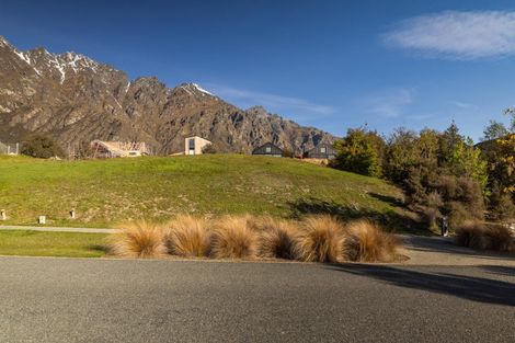Photo of property in 11 Rannoch Drive, Jacks Point, Queenstown, 9371