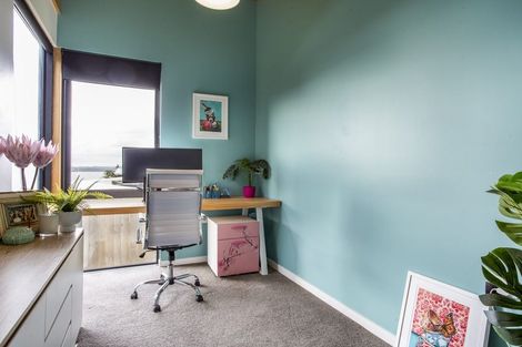 Photo of property in 16 Melandra Road, Stanmore Bay, Whangaparaoa, 0932