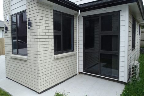 Photo of property in 8b Cambridge Road, Manurewa, Auckland, 2102