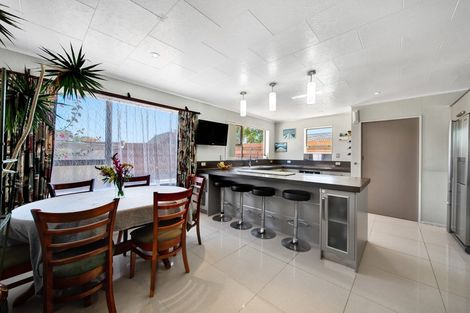 Photo of property in 44 Murray Avenue, Hawera, 4610