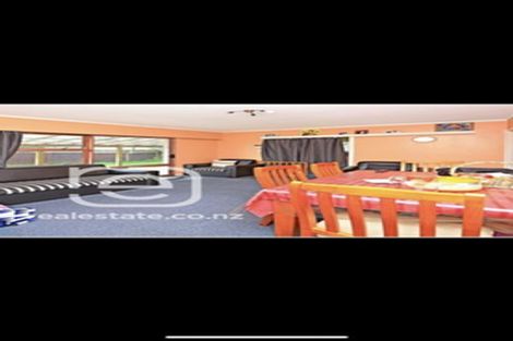 Photo of property in 66 Christmas Road, Manurewa, Auckland, 2102