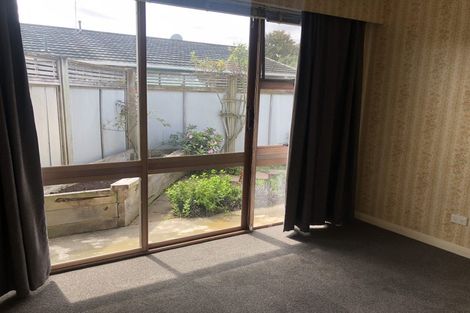 Photo of property in 1 Bambery Court, Palmerston North, 4414