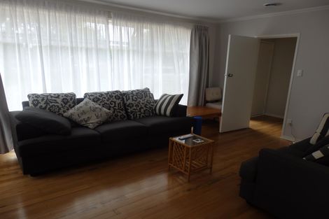 Photo of property in 281 Shakespeare Street, Leamington, Cambridge, 3432