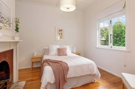 Photo of property in 22 Rimu Street, New Lynn, Auckland, 0600