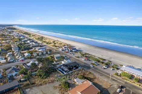 Photo of property in 85a Marine Parade, North New Brighton, Christchurch, 8083