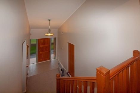 Photo of property in 10 Myers Grove, Churton Park, Wellington, 6037