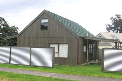 Photo of property in 53 Pauanui Beach Road, Pauanui, Hikuai, 3579