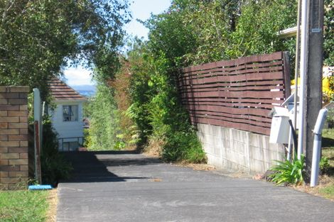 Photo of property in 1/104 Arran Road, Browns Bay, Auckland, 0630