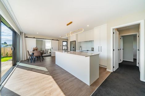 Photo of property in 74e Seddon Street, Wallaceville, Upper Hutt, 5018