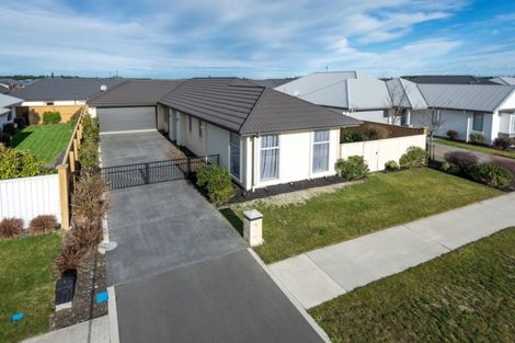Photo of property in 8 Burford Way, Rolleston, 7615