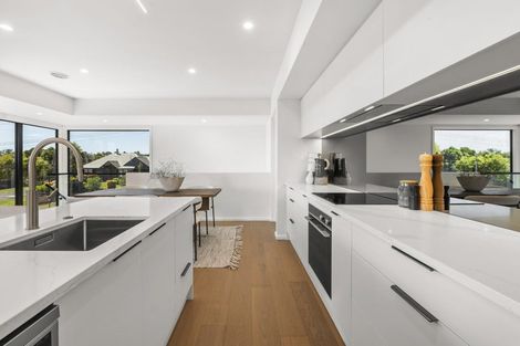 Photo of property in 9 Awanui Street, Hilltop, Taupo, 3330