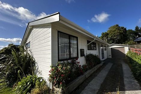 Photo of property in 77 Park Road, Belmont, Lower Hutt, 5010