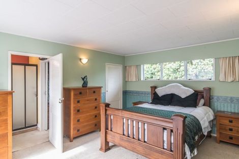 Photo of property in 40 Kaitawa Crescent, Paraparaumu, 5032