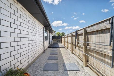 Photo of property in 17 Echo Street, 4702