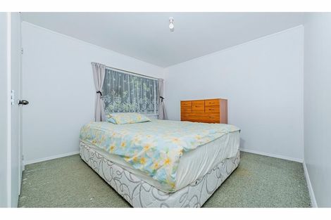 Photo of property in 1/96 Edmonton Road, Henderson, Auckland, 0612