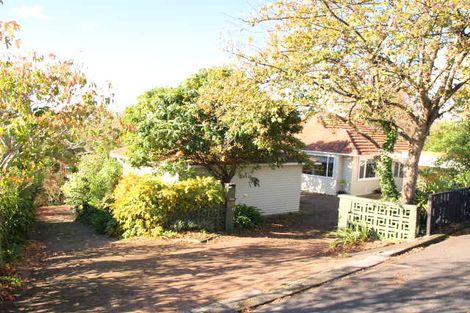 Photo of property in 60 Pah Road, Cockle Bay, Auckland, 2014