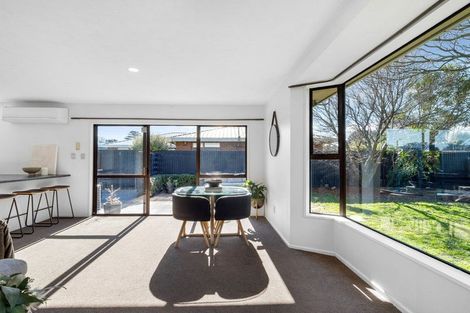 Photo of property in 2/4 Banks Street, Templeton, Christchurch, 8042