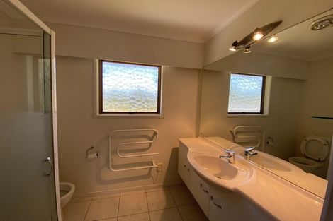 Photo of property in 12 Sinton Road, Hobsonville, Auckland, 0618