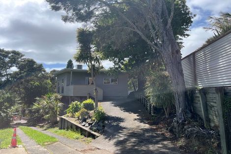 Photo of property in 3/27 Stanley Road, Glenfield, Auckland, 0629