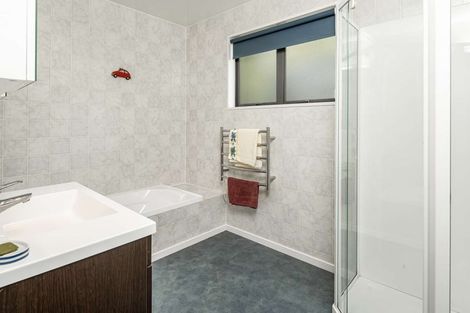 Photo of property in 25 Mccormicks Road, Whatamango Bay, Picton, 7281