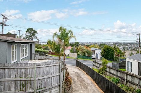 Photo of property in 66 Don Buck Road, Massey, Auckland, 0614