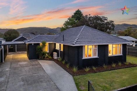 Photo of property in 1 Davis Crescent, Elderslea, Upper Hutt, 5018