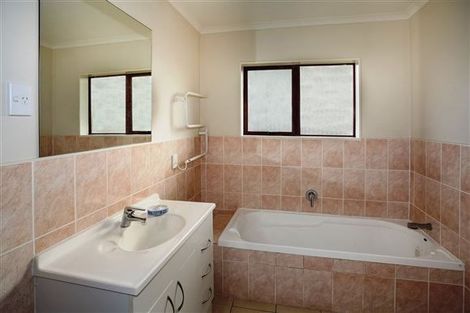 Photo of property in 27i Gibson Road, Tuakau, 2121