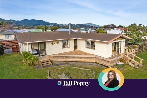 Photo of property in 26 Cypress Grove, Paraparaumu, 5032