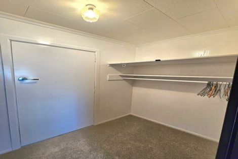 Photo of property in 4 Poplar Grove, Whalers Gate, New Plymouth, 4310