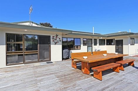 Photo of property in 116 Avondale Road, Taradale, Napier, 4112