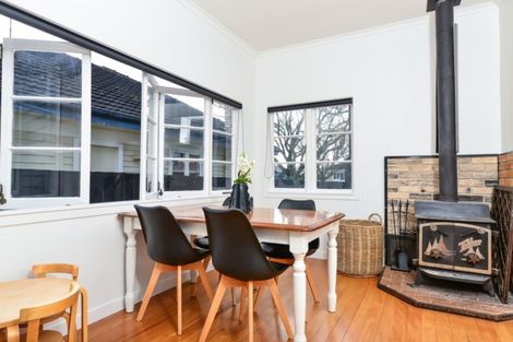 Photo of property in 1 Olwyn Terrace, Dinsdale, Hamilton, 3204