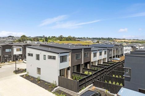 Photo of property in 42 Kiato Lane, Flat Bush, 2019