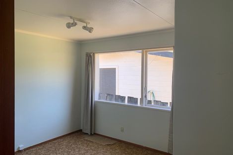Photo of property in 37 Tacoma Drive, Totara Park, Upper Hutt, 5018
