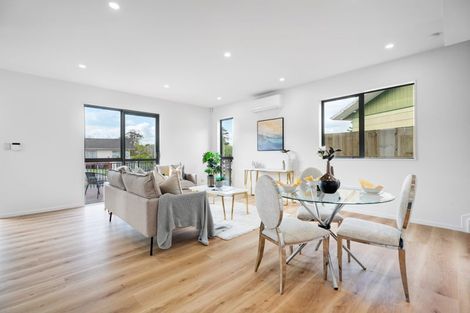 Photo of property in 104a Moire Road, West Harbour, Auckland, 0618