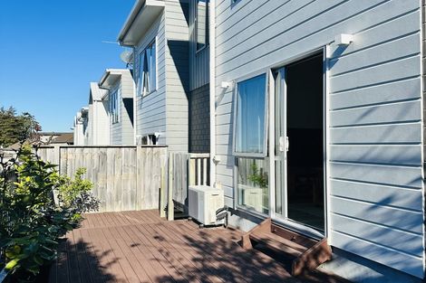 Photo of property in 9/19 Ruakiwi Road, Hamilton Lake, Hamilton, 3204