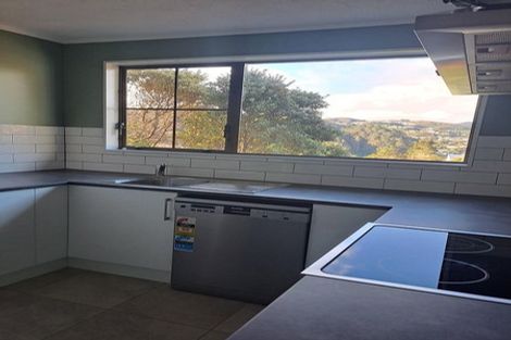 Photo of property in 67ab Thurleigh Grove, Karori, Wellington, 6012