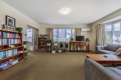 Photo of property in 6 Apollo Place, Papanui, Christchurch, 8052