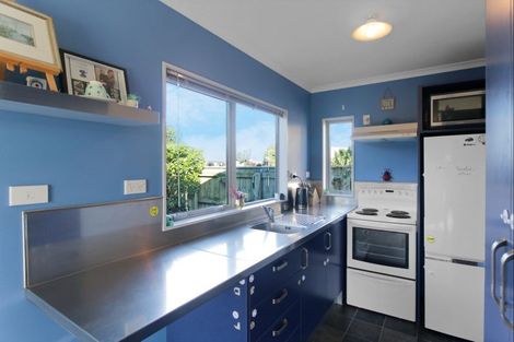 Photo of property in 11 Low Avenue, Foxton Beach, Foxton, 4815