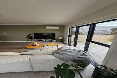 Photo of property in 22c Ohariu Road, Johnsonville, Wellington, 6037