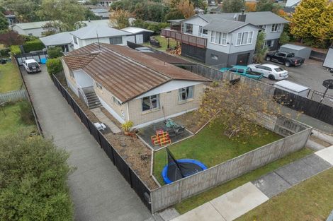 Photo of property in 2/86 Tamatea Road, Taupo, 3330