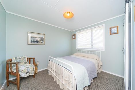Photo of property in 1946 Parewanui Road, Parewanui, Bulls, 4894