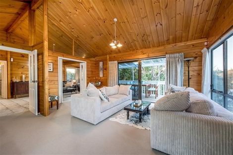 Photo of property in 2/10 Denby Lane, Northcote Point, Auckland, 0627