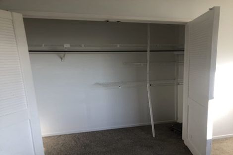 Photo of property in 26 Santiago Crescent, Unsworth Heights, Auckland, 0632