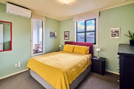Photo of property in Tennyson Apartments, 7/25 Tennyson Street, Te Aro, Wellington, 6011