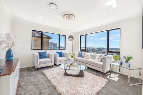 Photo of property in 3 Elevation Street, Flat Bush, Auckland, 2019