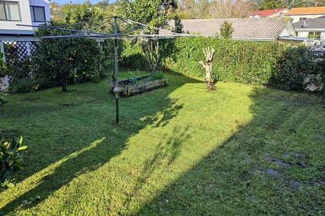 Photo of property in 27 Cheval Drive, Totara Vale, Auckland, 0629