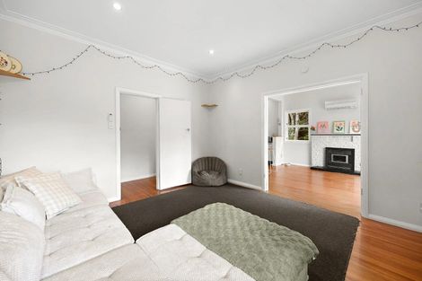 Photo of property in 36 Forest Lake Road, Forest Lake, Hamilton, 3200